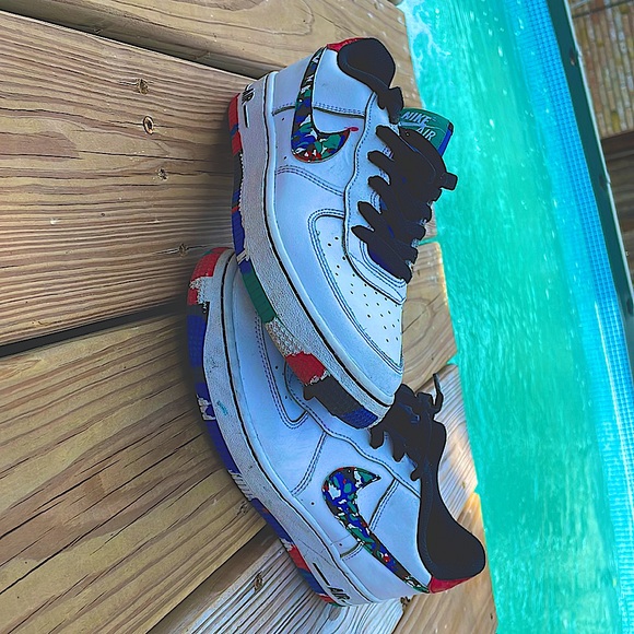 Shoes - Picture 1 of 2